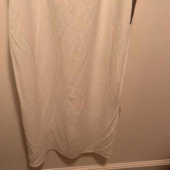 NWT Anthropologie Elliatt Ivory Feather Trim MIDI in Size Large - Picture 9 of 17